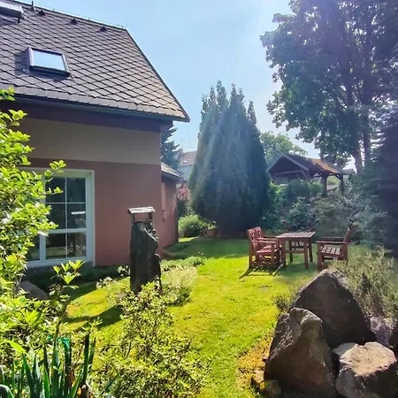 Villa Symbiola House Arnoltice u Decina