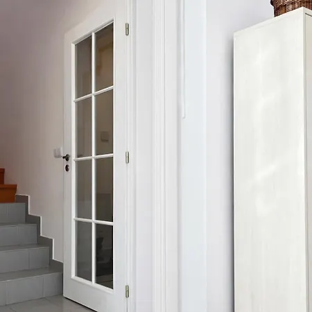 Villa Symbiola House *