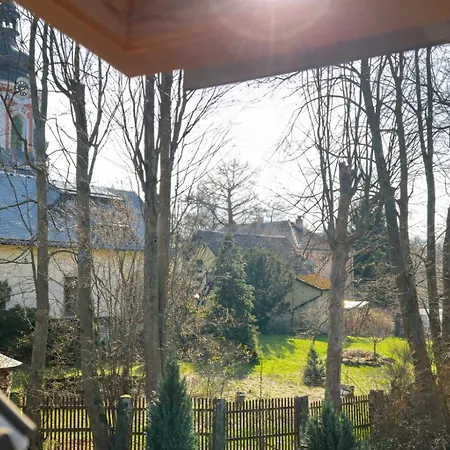 Symbiola House Villa Arnoltice u Decina