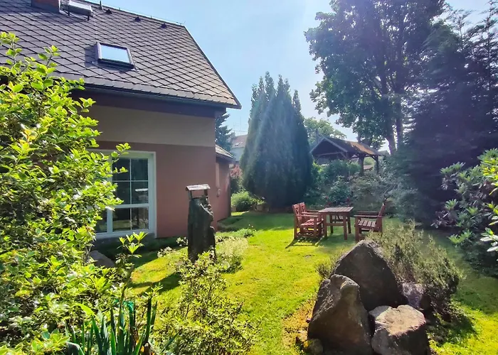 Villa Symbiola House Arnoltice u Decina