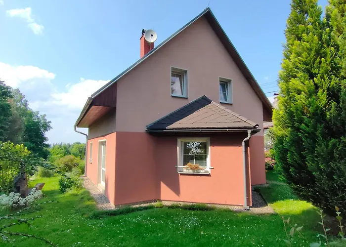 Symbiola House Villa Arnoltice u Decina