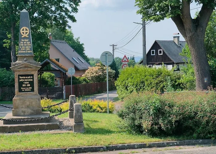 Symbiola House Villa