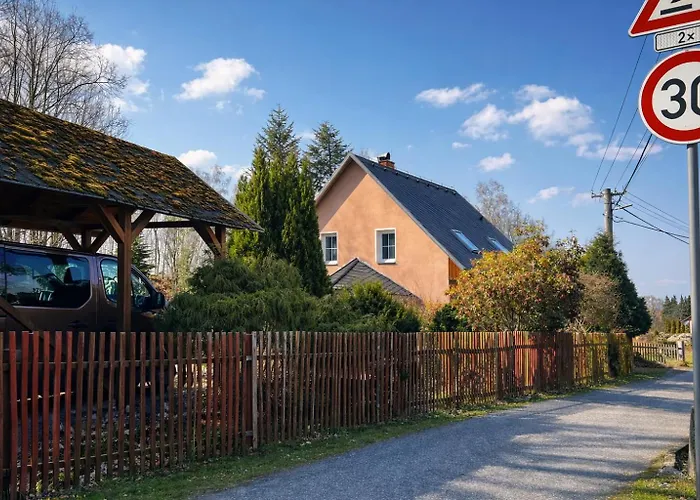 Villa Symbiola House *