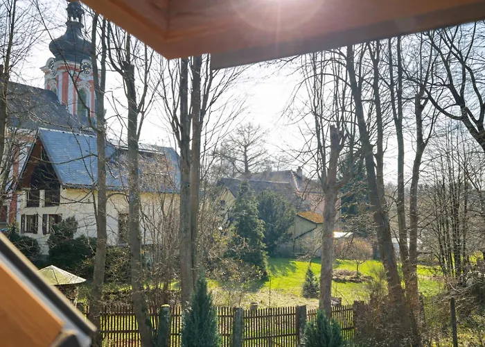 Symbiola House Villa Arnoltice u Decina